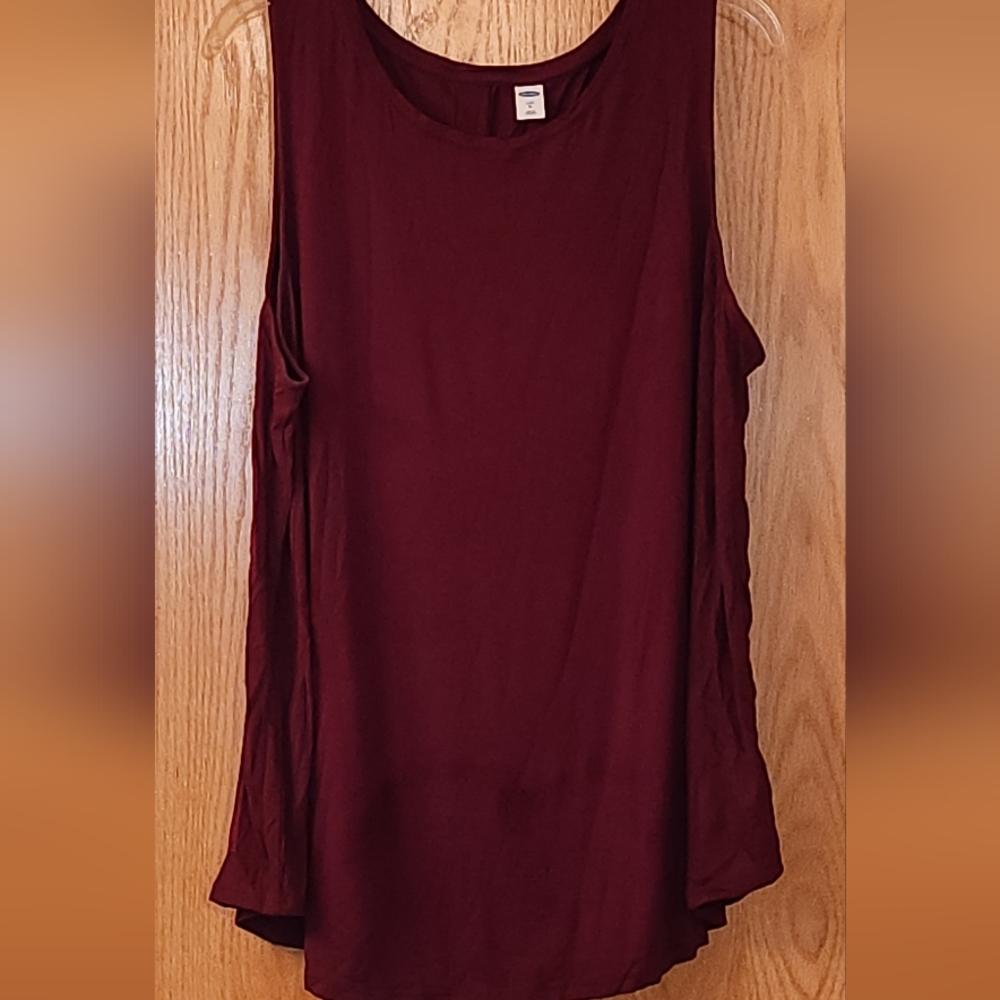Maroon sleeveless top